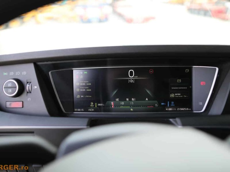 Cap tractor Volvo FH500 cu semiremorca platforma