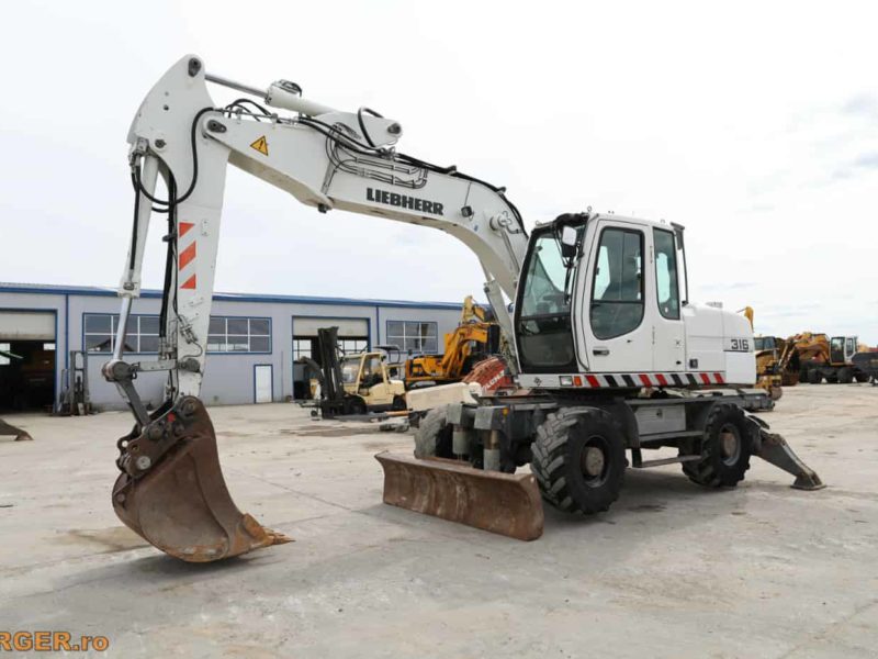 Excavator pe pneuri Liebherr A316 Litronic