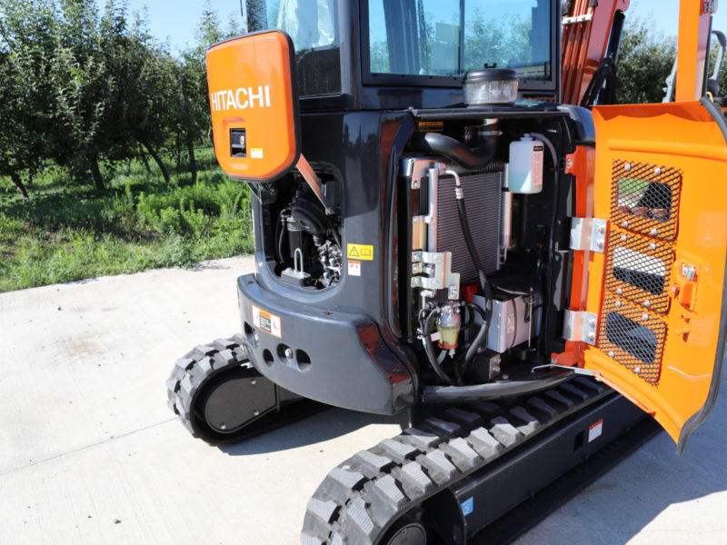 Excavator pe senile de cauciuc HITACHI ZX33U-5A NOU